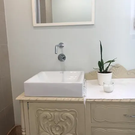 Pine Wood Charm House Villa